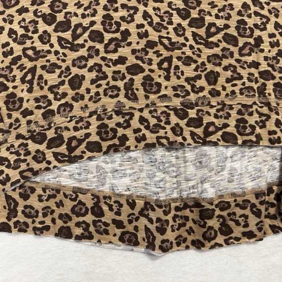 NEW Wonderly Curvy Leopard Print Long Sleeve Knit Top Size 2X Lightweight Layer - Picture 4 of 13